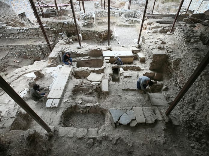 İznik'teki Çini Fırını kazılarında Bizans şapeli ve Osmanlı hamamı bulundu