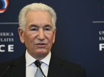 US Envoy to France Barred From Government Meetings