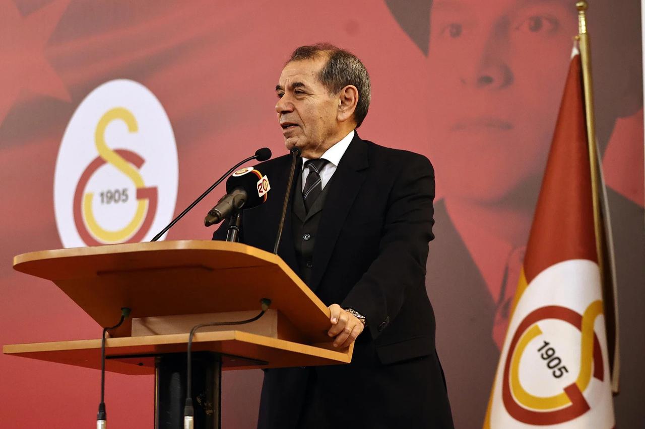 Dursun Özbek Galatasaray tarihine geçiyor