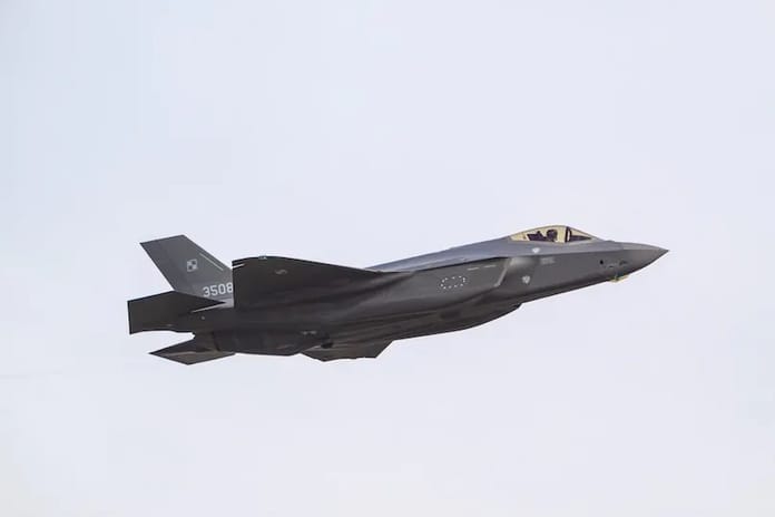 Polonya’nın F-35A Husarz filosuna iki yeni güç: Eğitim üssüne teslimatlar tamamlandı