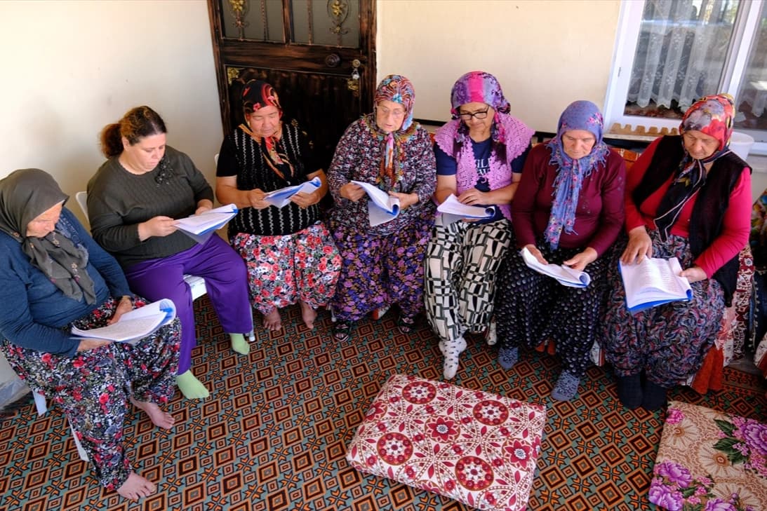 Ümmiye Koçak, bağımlılığın ailede açtığı yaraları sahneye taşıyor
