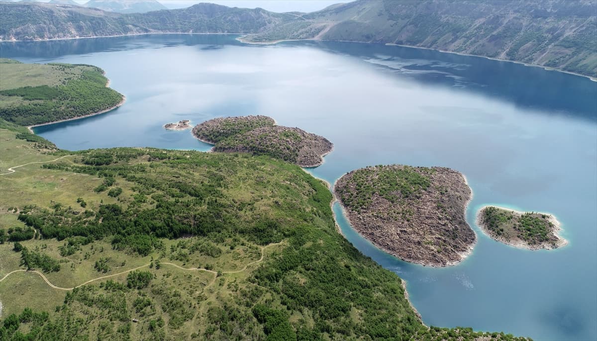 Muhteşem manzaralı Nemrut Kalderası