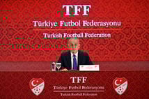 TFF Başkanı Hacıosmanoğlu'ndan radikal çıkışlar: Yayıncı kuruluş ve kulüplere sert uyarı!