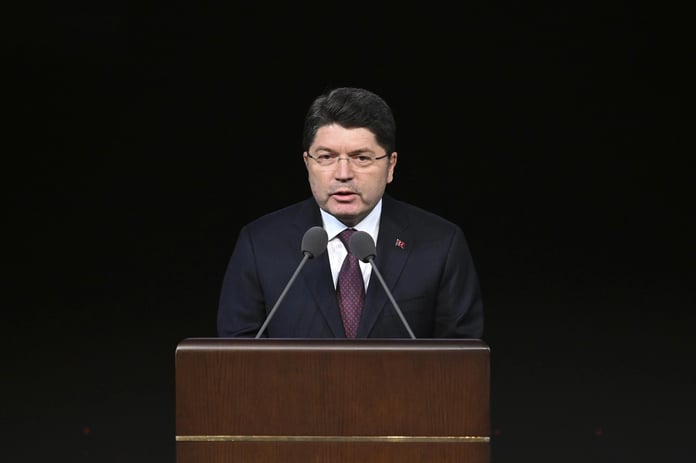 Bakan Tunç açıkladı! Adli emanetlere ‘bankacılık modeli’ ayarı