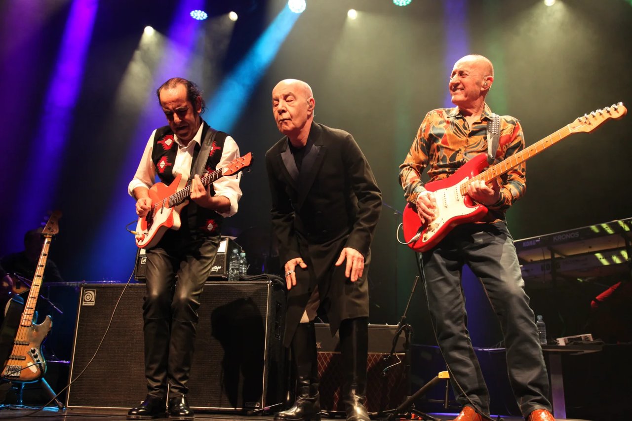 MFÖ sahnelere dönüyor: Özkan Uğur da teknolojiyle konserlerin parçası olacak