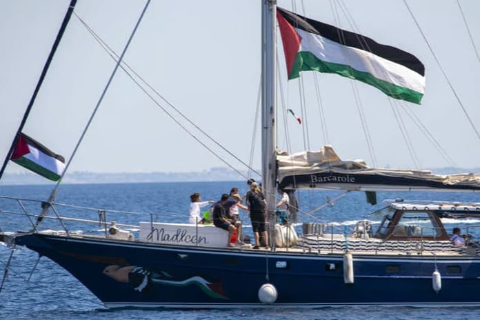 Gazze’ye yardım taşıyan Özgürlük Filosu denize açıldı