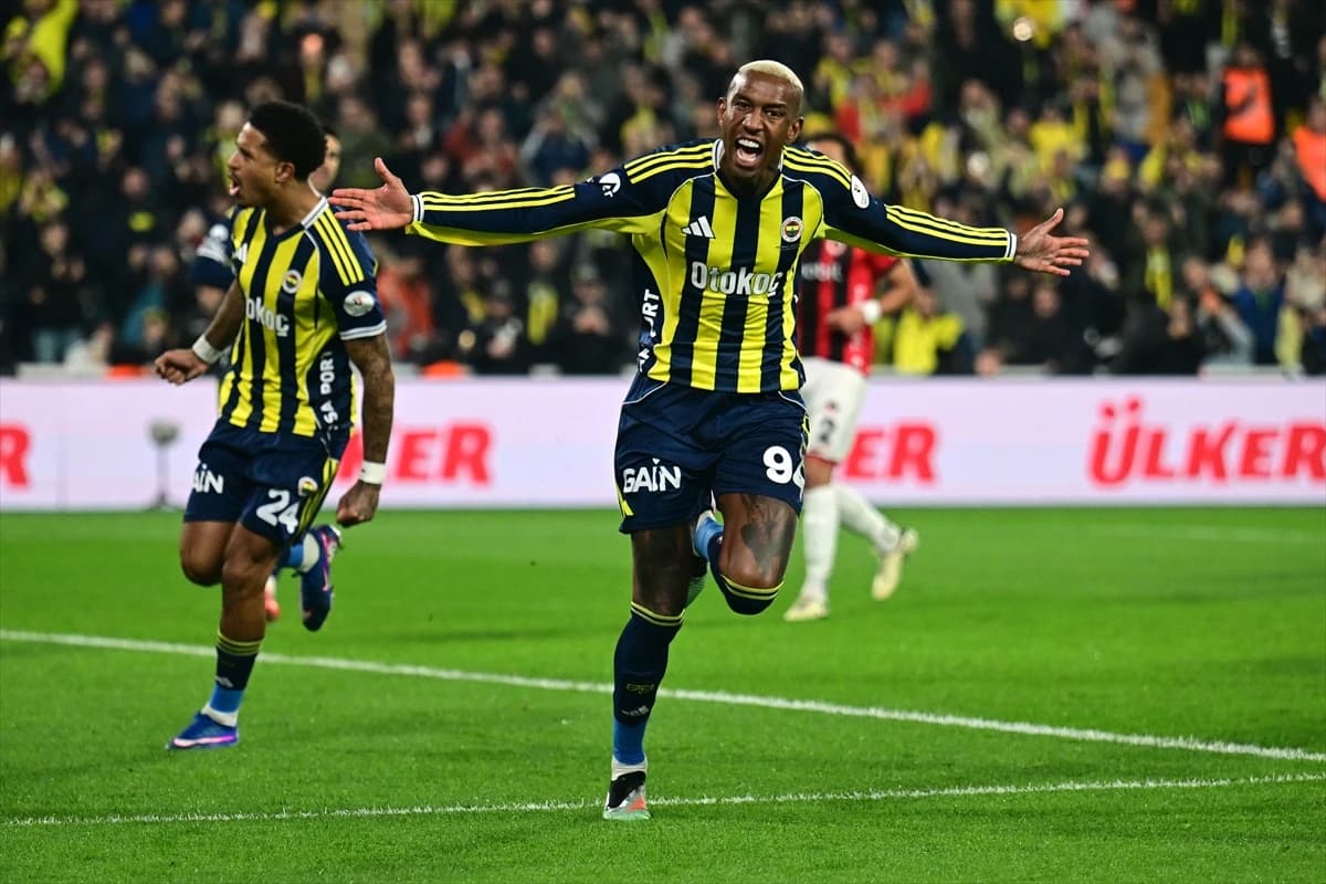 Fenerbahçe gol yollarını Anderson Talisca’ya emanet etti: Kariyerinin en verimli sezonunu yaşıyor