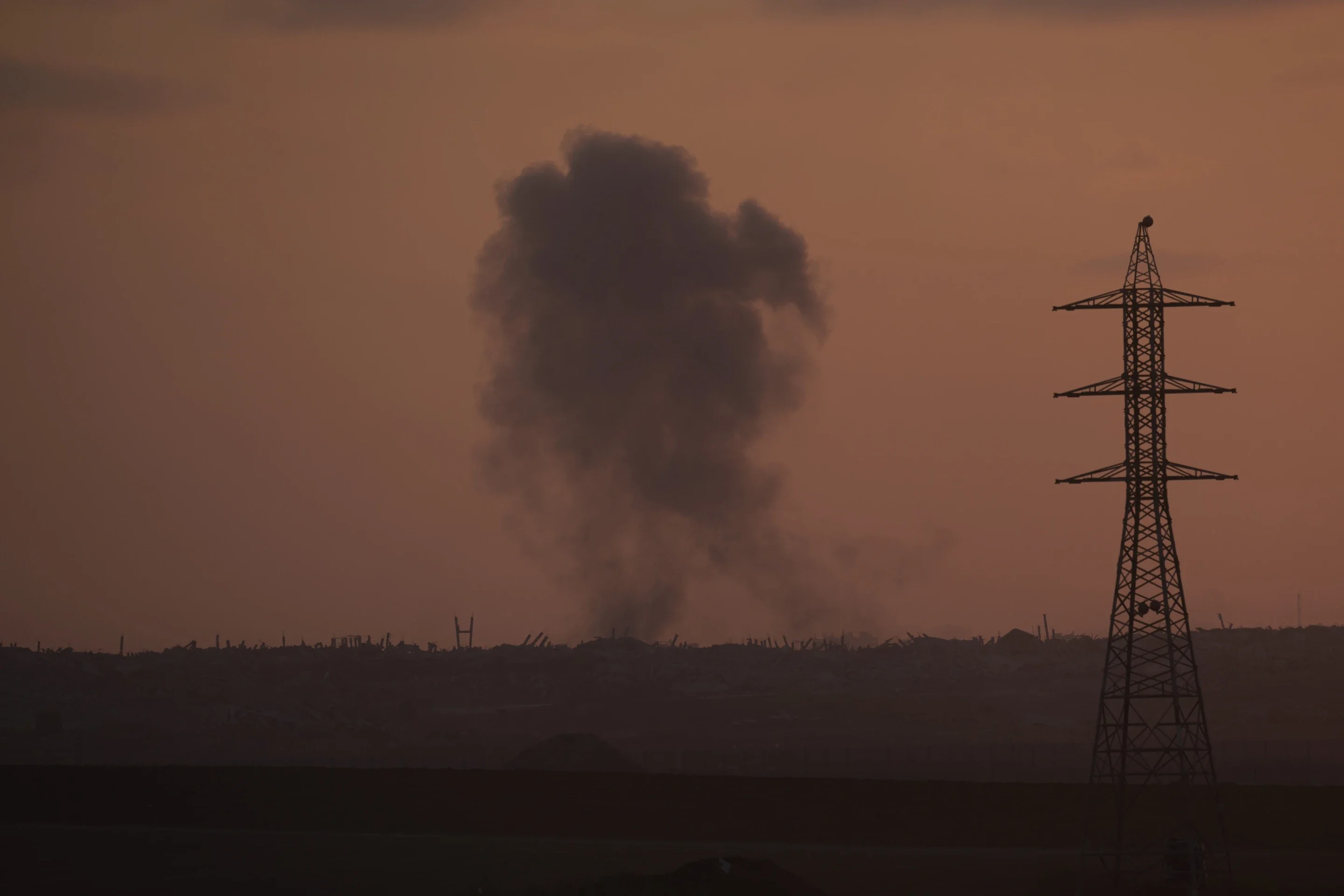 Israel Killed 82 in Gaza, Including 38 Waiting for Aid