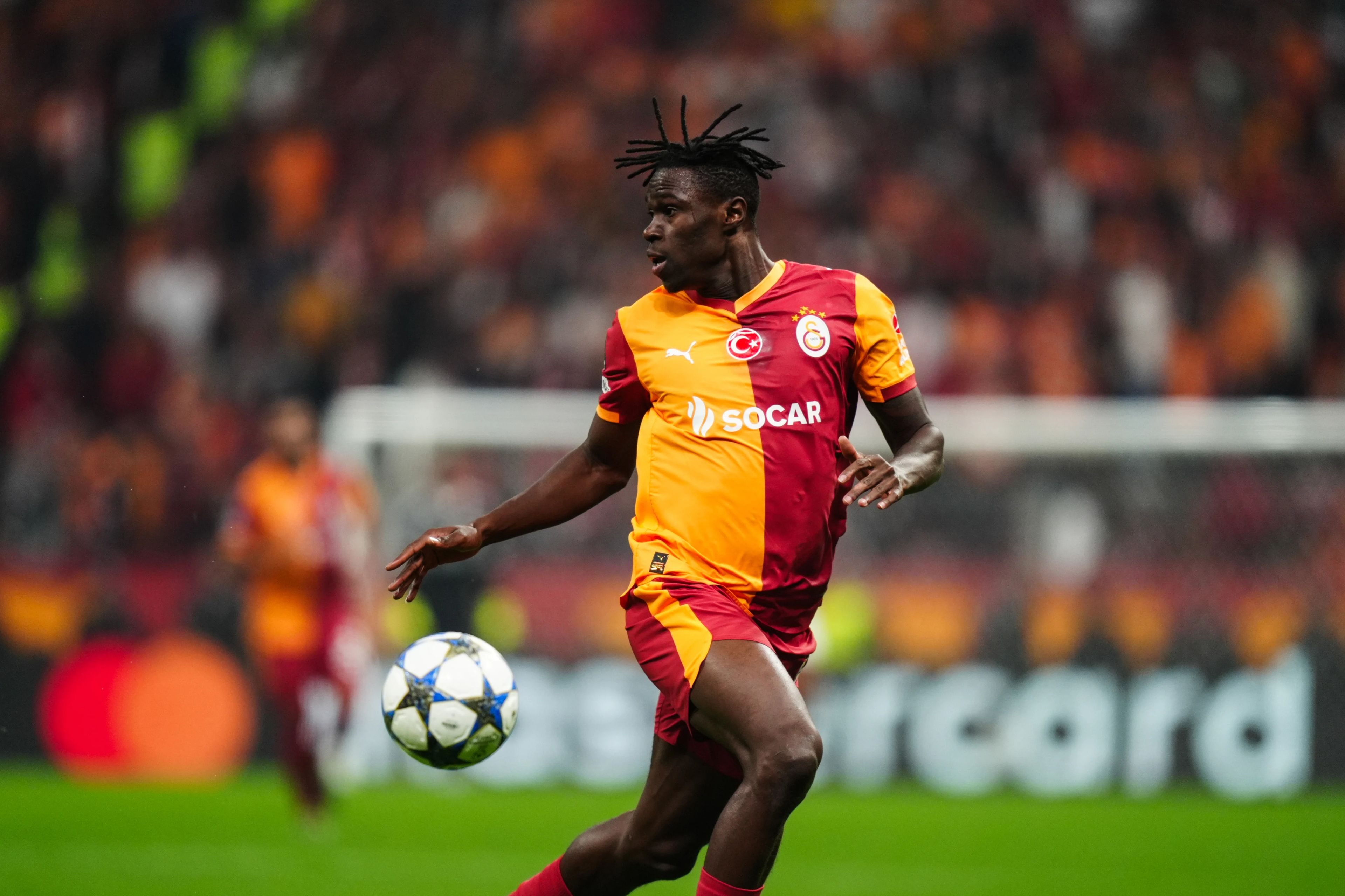 Galatasaray'dan Singo için yüksek fiyat etiketiyle satış kararı