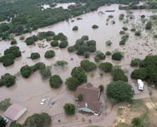 Teksas'taki sel felaketinde can kaybı 82'ye yükseldi