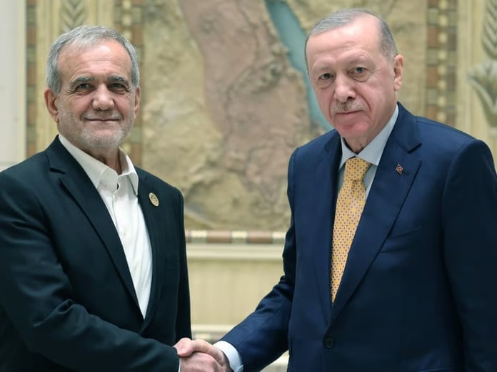 Cumhurbaşkanı Erdoğan ile Pezeşkiyan telefonda görüştü