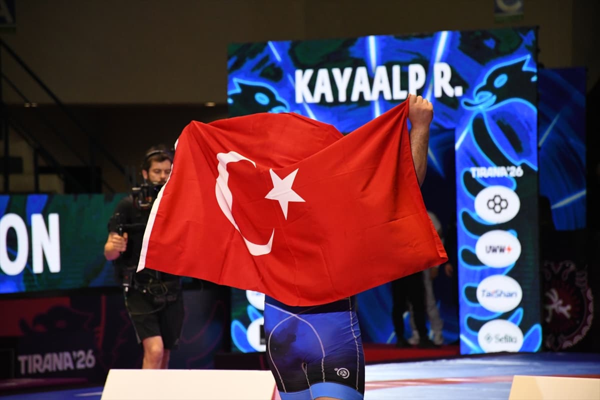 Zirvede tek başına: Rıza Kayaalp 13. kez Avrupa şampiyonu!