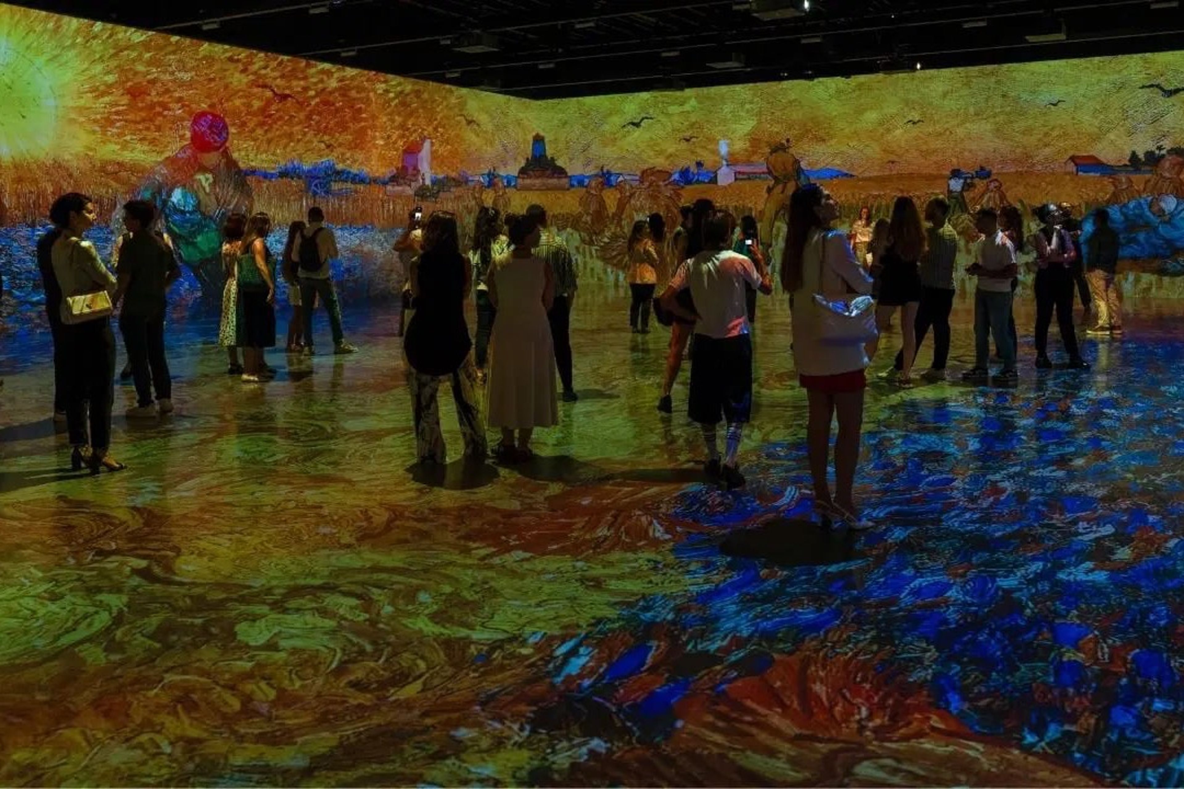 "Van Gogh: Işığın İzinde" sergisi İstanbul'da