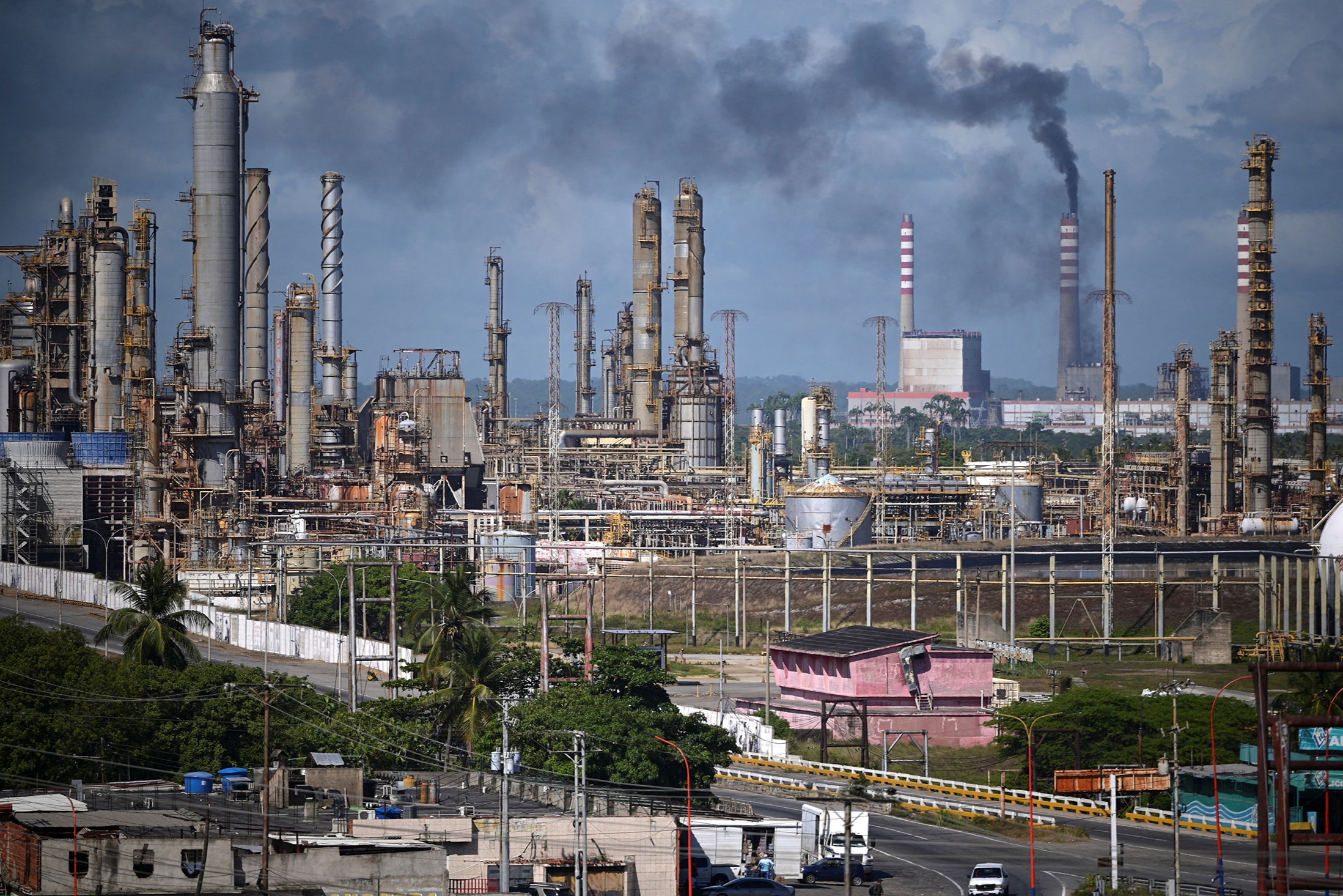 US Big Oil Hits Impasse in Negotiations for Venezuela