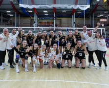 22 Yaş Altı Kadın Milli Voleybol Takımı, İspanya'yı devirip namağlup lider olarak Avrupa Şampiyonası biletini kaptı