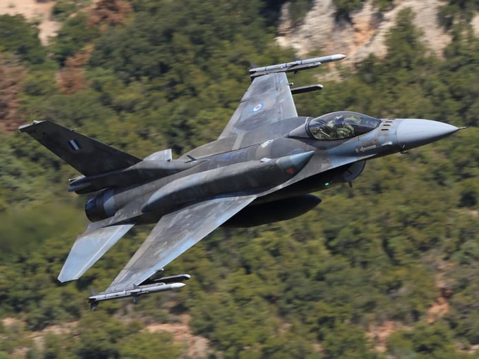 Yunanistan 50’nci F-16V Viper savaş uçağını teslim aldı