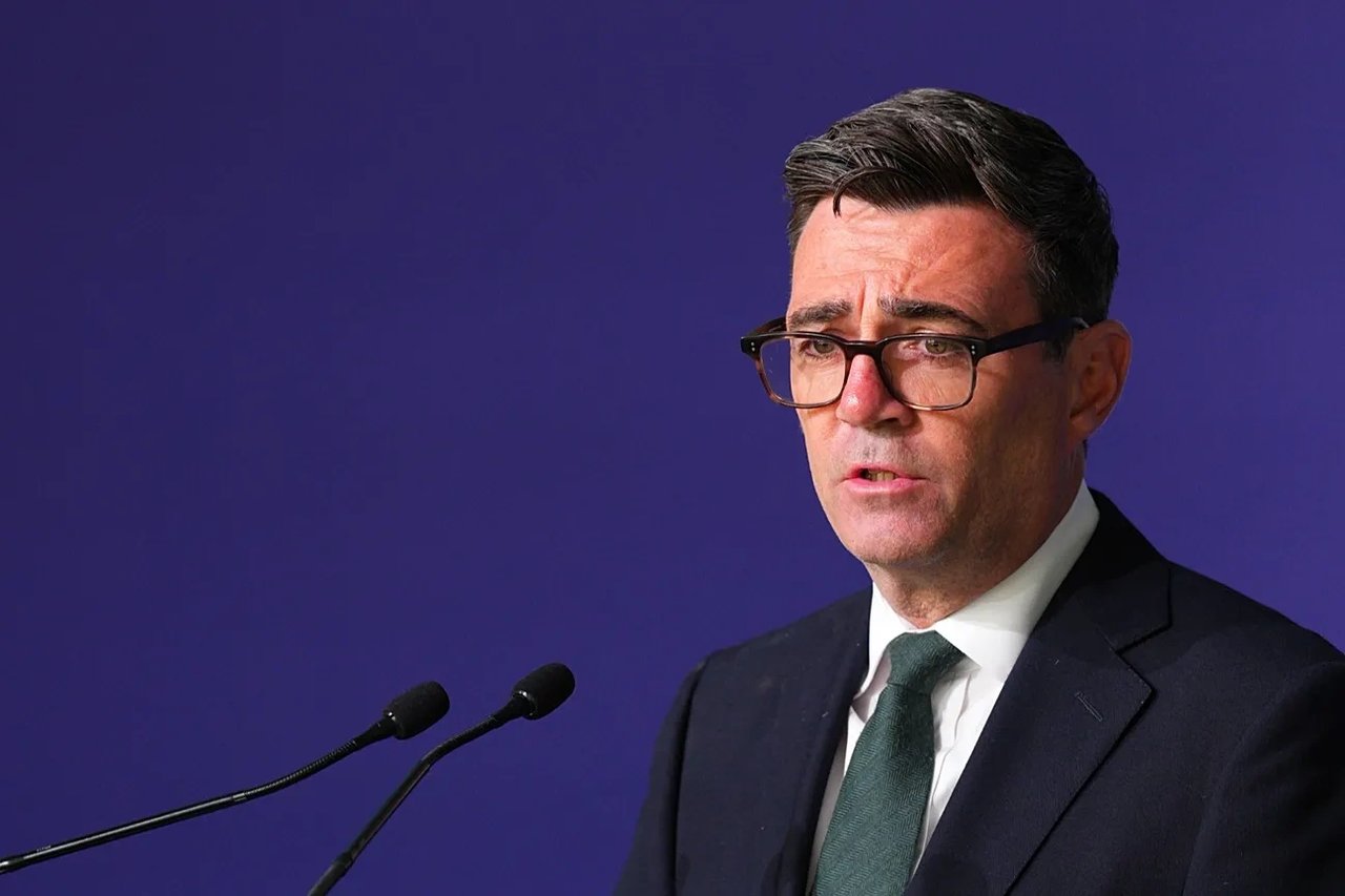 Burnham'dan AB'ye dönüş sinyali