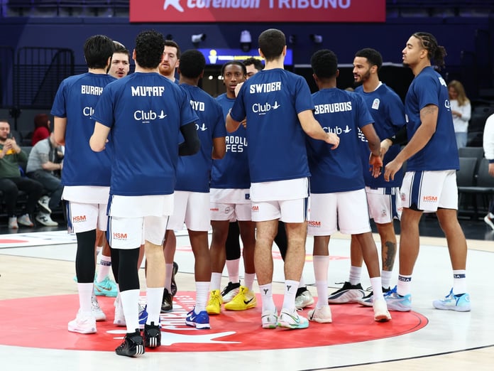 Anadolu Efes yarın parkeye çıkıyor