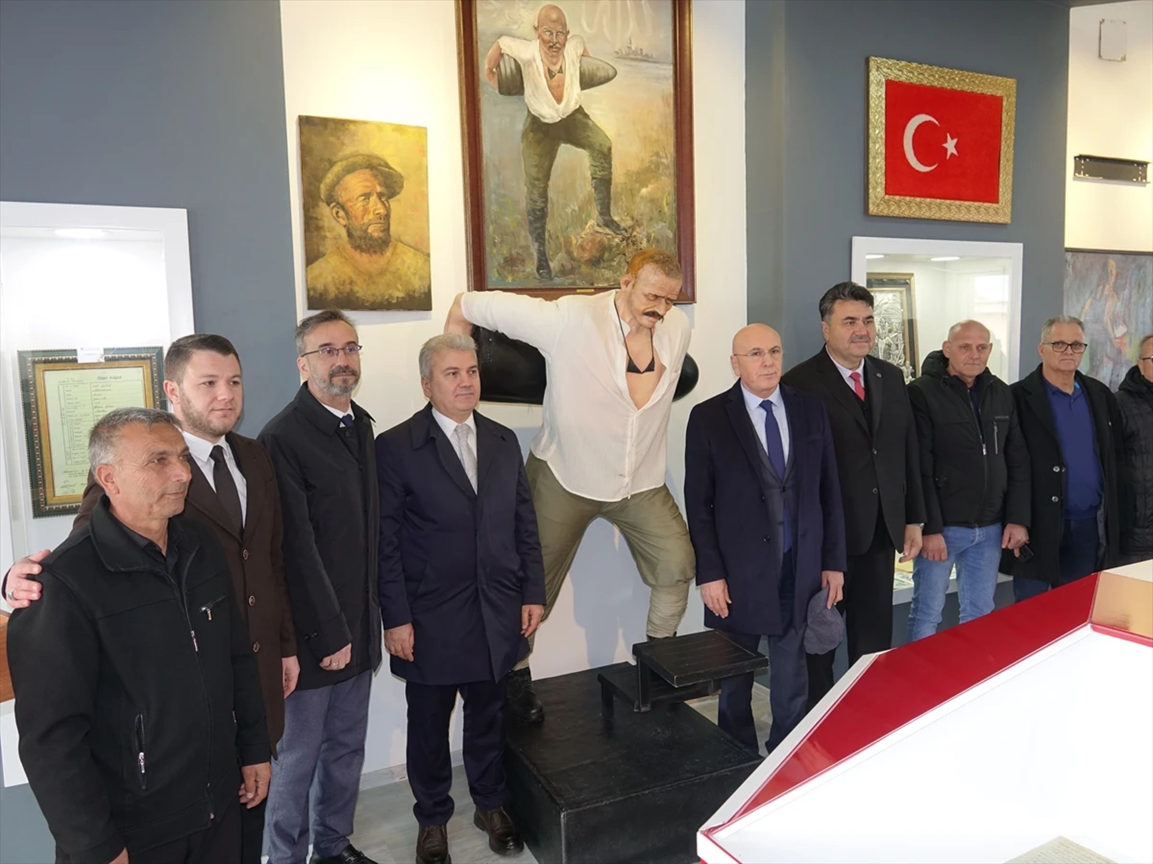 Çanakkale kahramanı Seyit Onbaşı zaferin 111. yılında kabri başında anıldı - 3. fotoğraf