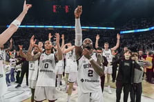 Beşiktaş derbide Fenerbahçe'yi mağlup etti: Galibiyet serisi 14 maça çıktı