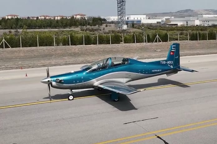 Türk Hava Kuvvetleri'nin yeni nesil eğitim uçağı HÜRKUŞ-II Çiğli'de