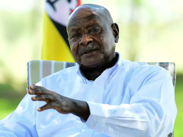 Uganda'da Museveni'den seçim arifesinde interneti kapatma hamlesi