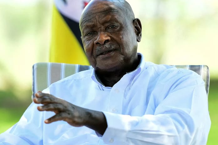 Uganda'da Museveni'den seçim arifesinde interneti kapatma hamlesi