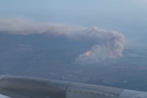 Sakarya'daki orman yangını yolcu uçağından görüntülendi
