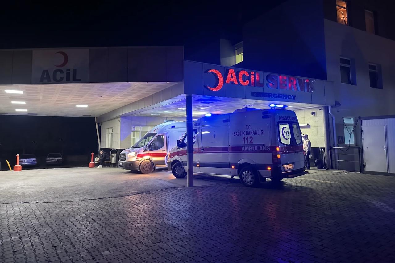 80 işçi zehirlenme şüphesiyle hastaneye kaldırıldı