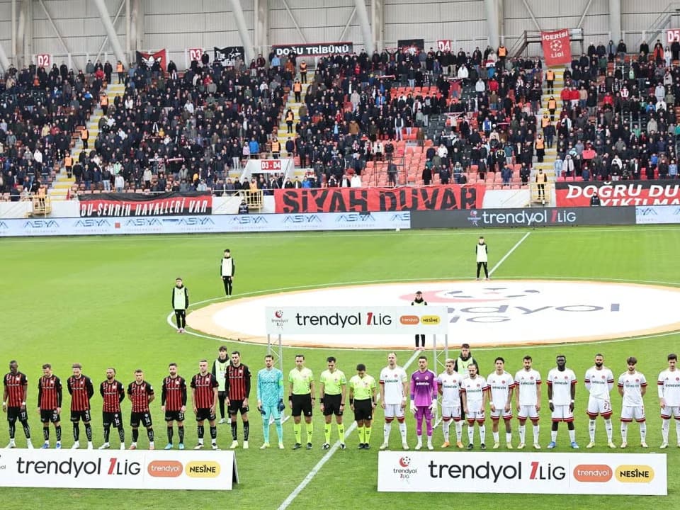 Süper Lig bileti son haftaya kaldı