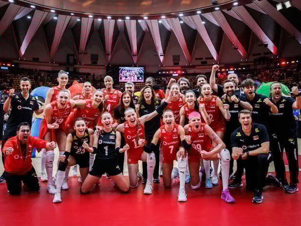 Son şampiyon A Milli Kadın Voleybol Takımı'nın 2026 Avrupa Şampiyonası rakipleri belli oldu