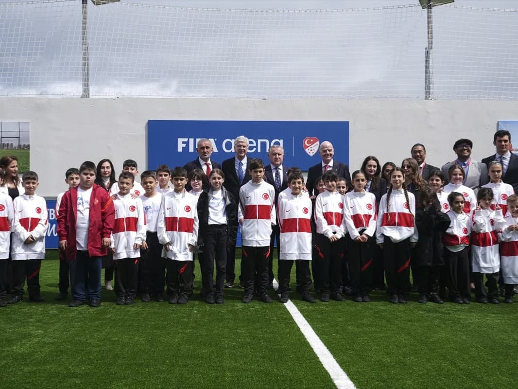 FIFA Arena Türkiye etabı Riva’da açıldı
