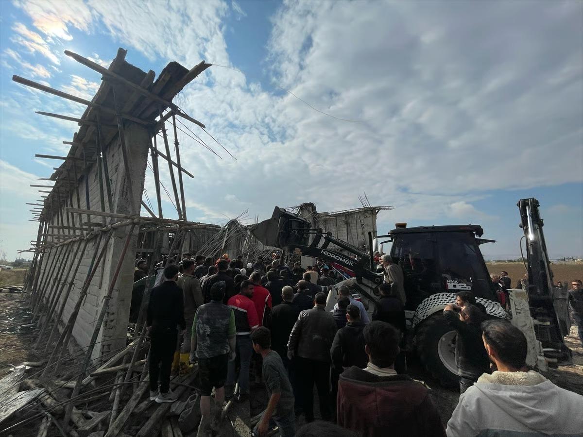 Şanlıurfa'da inşaat çöktü 2 işçi öldü