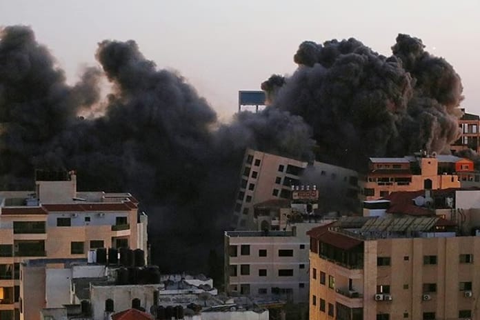 İngiltere'de 300 ünlüden Starmer'e Gazze mektubu