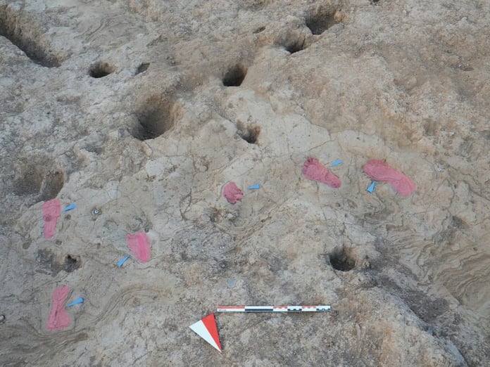 Hatay'da 7 bin 200 yıllık insan ayak izleri bulundu
