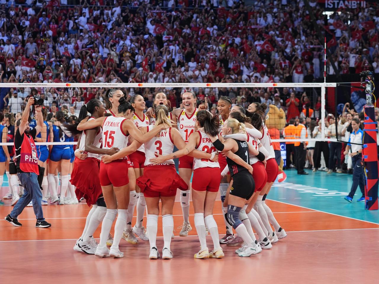 Türkiye - İtalya voleybol final maçı canlı yayın linki!