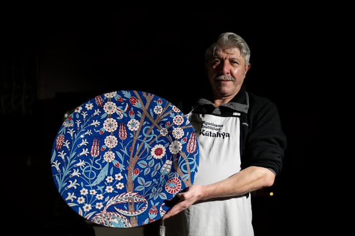 Çamurun sanata dönüşündeki ilk adım: hamur hazırlığı