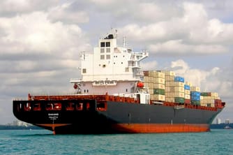 US Navy Attacks & Seizes Iranian Ship Near Hormuz