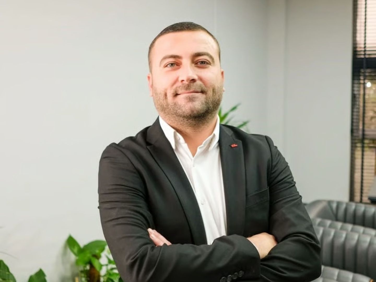 İzmir Seferihisar'da rüşvet soruşturması! Belediye Başkan Yardımcısı Gökhan Pehlivan tutuklandı
