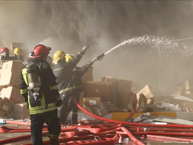 Irak'ta alışveriş merkezinde yangın çıktı: 50 ölü