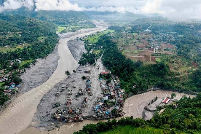 Nepal'de ölü sayısı artmaya devam ediyor
