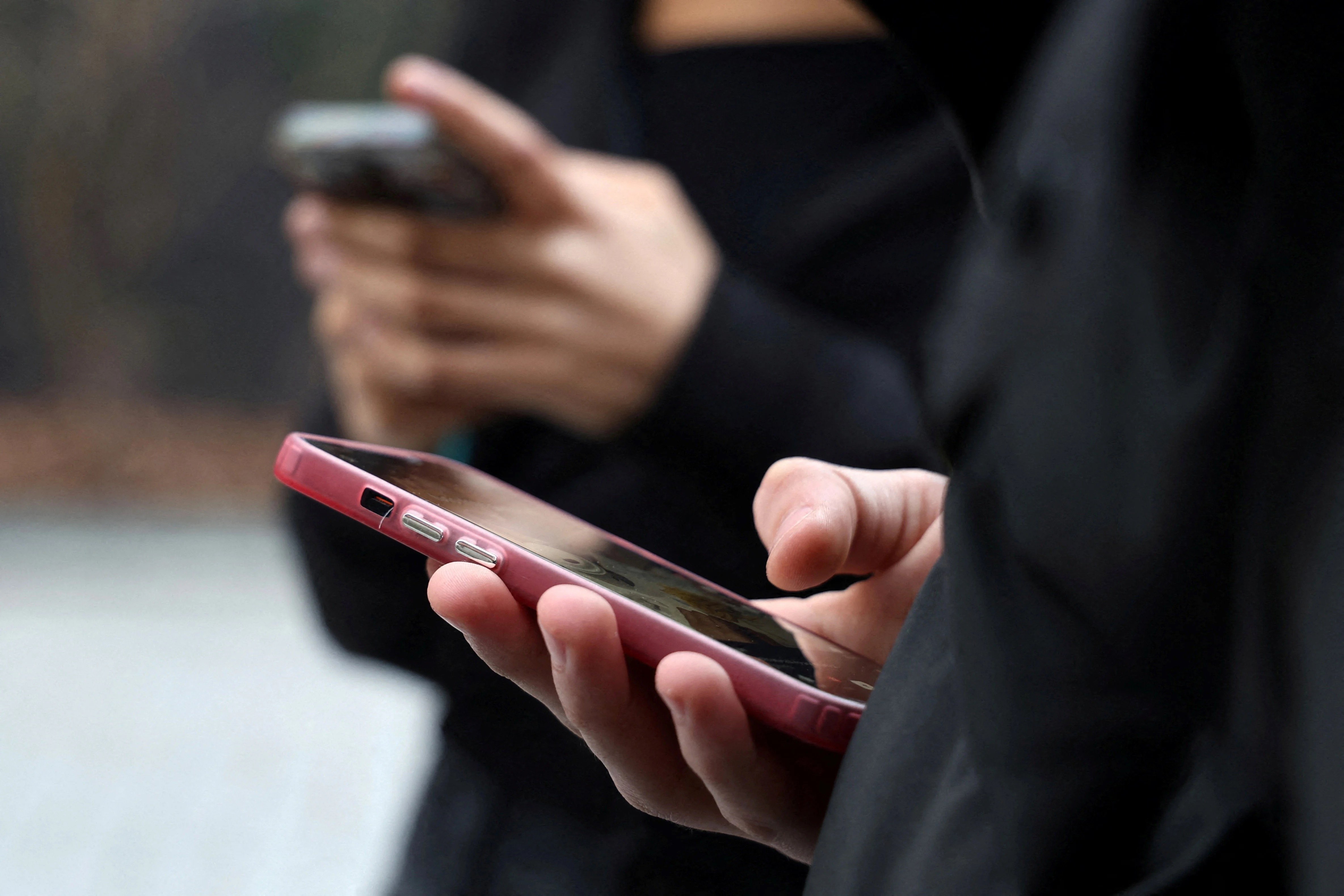 French Top Court Blocks Under-15 Social Media Ban
