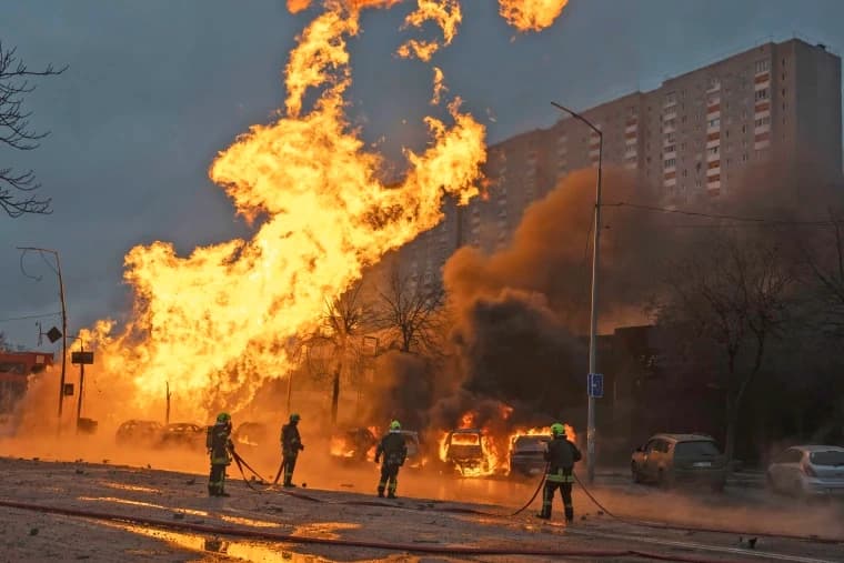 Rusya Kiev'i vurdu: 12 ölü