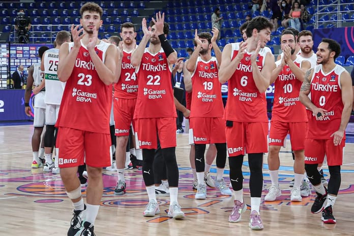 EuroBasket 2025'in favorileri belli oldu: Türkiye, FIBA sıralamasında 5 basamak yükseldi