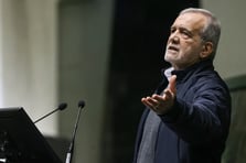 İran Cumhurbaşkanı Pezeşkiyan'dan Hürmüz uyarısı