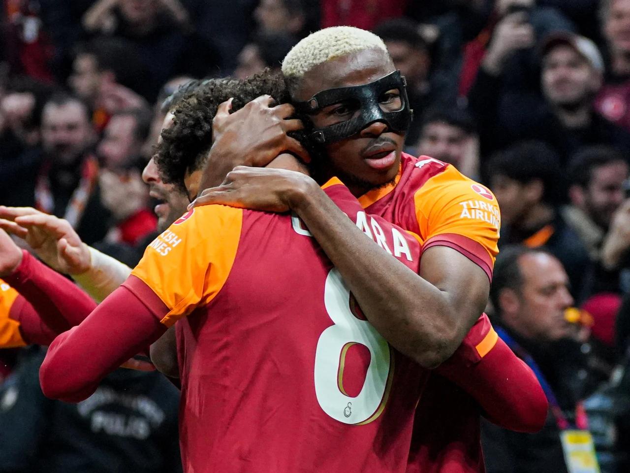 Galatasaray’da üç isimden kötü haber