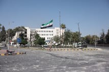 Canlı yayında korku dolu anlar: İsrail güçleri Şam'a hava saldırısı düzenledi