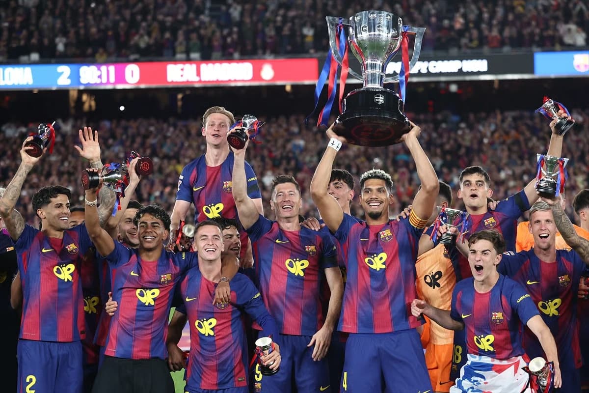 El Clasico’da şampiyonluk ilanı: Barcelona bitime 3 hafta kala kupaya uzandı