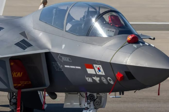 Güney Kore KF-21'in stealth varyantını tanıttı