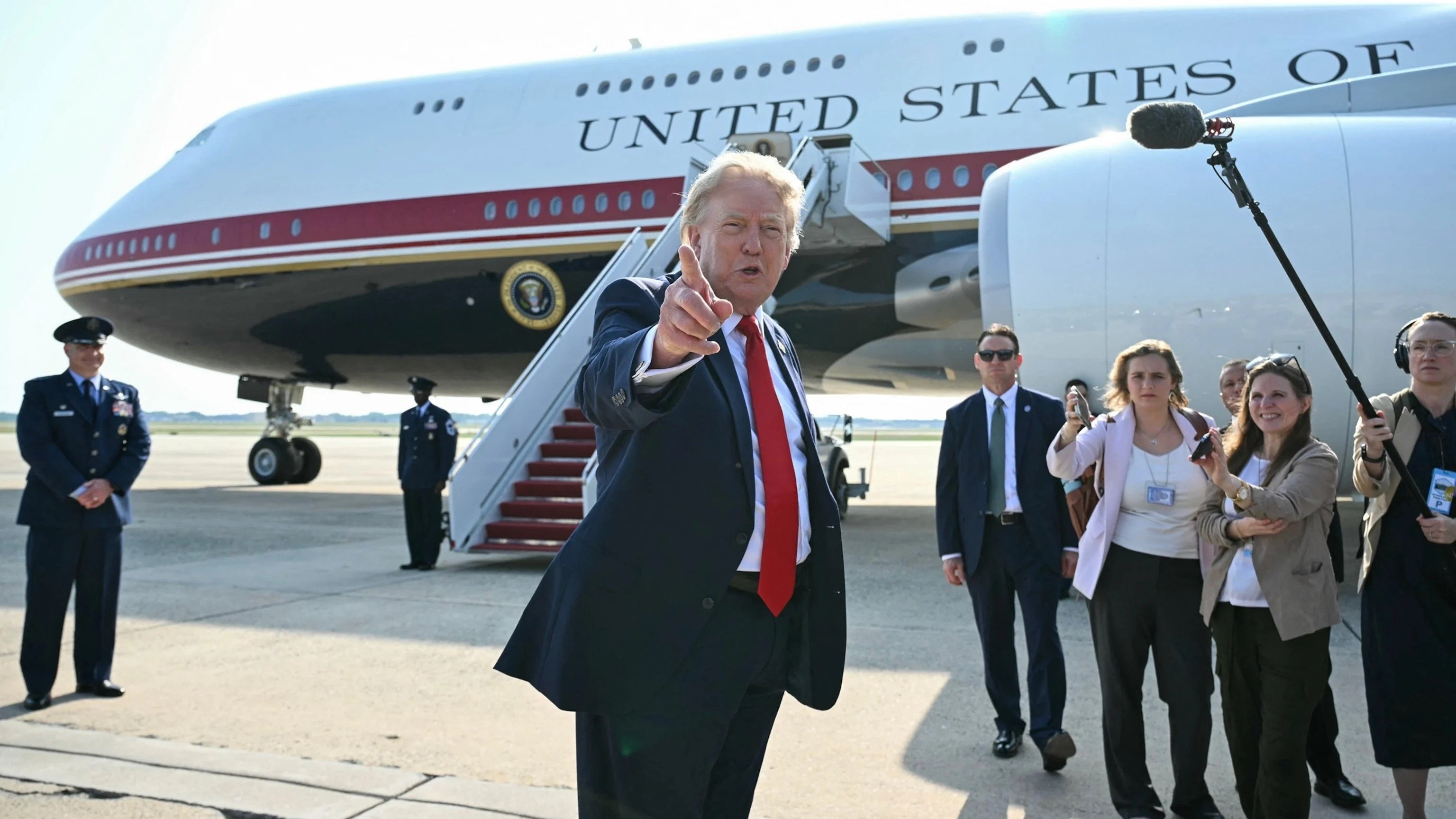 New Air Force One Lacks Core Missile Defenses of Older Model